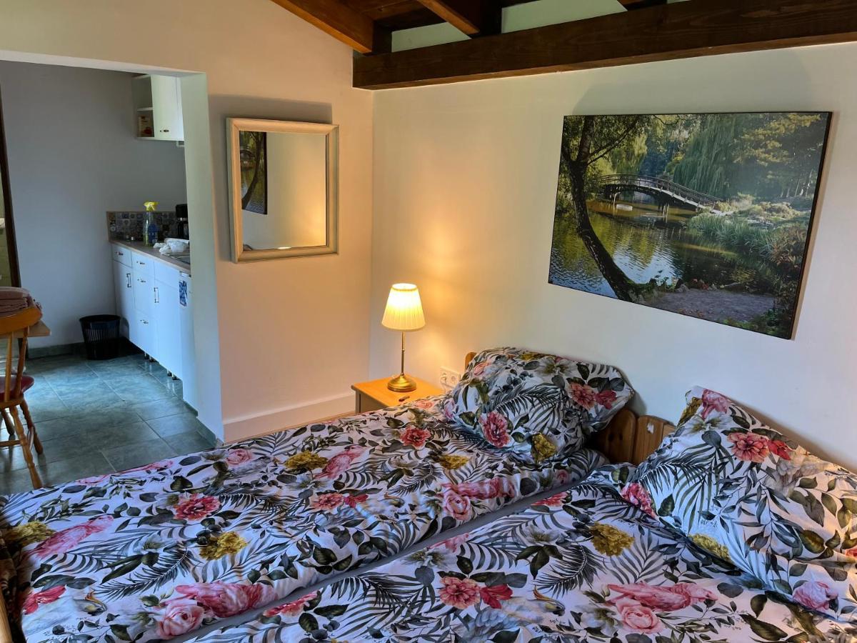 Buzavirag Apartman Szentbekkalla Bagian luar foto